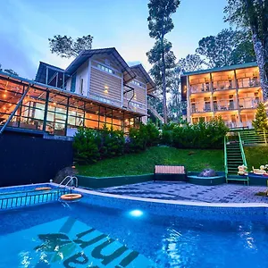 Areva Plantation With Pool By Voye Homes Munnar